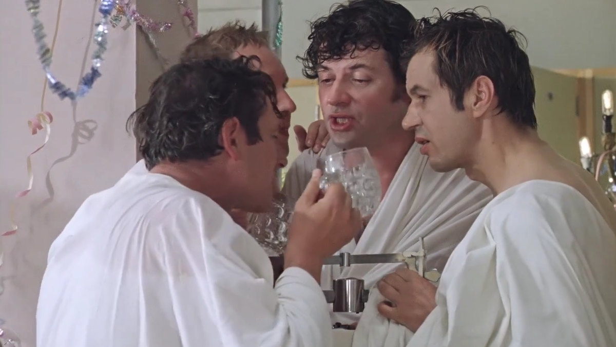 Кадр из фильма "Ирония судьбы или С лёгким паром". Фото: Киноконцерн "Мосфильм"