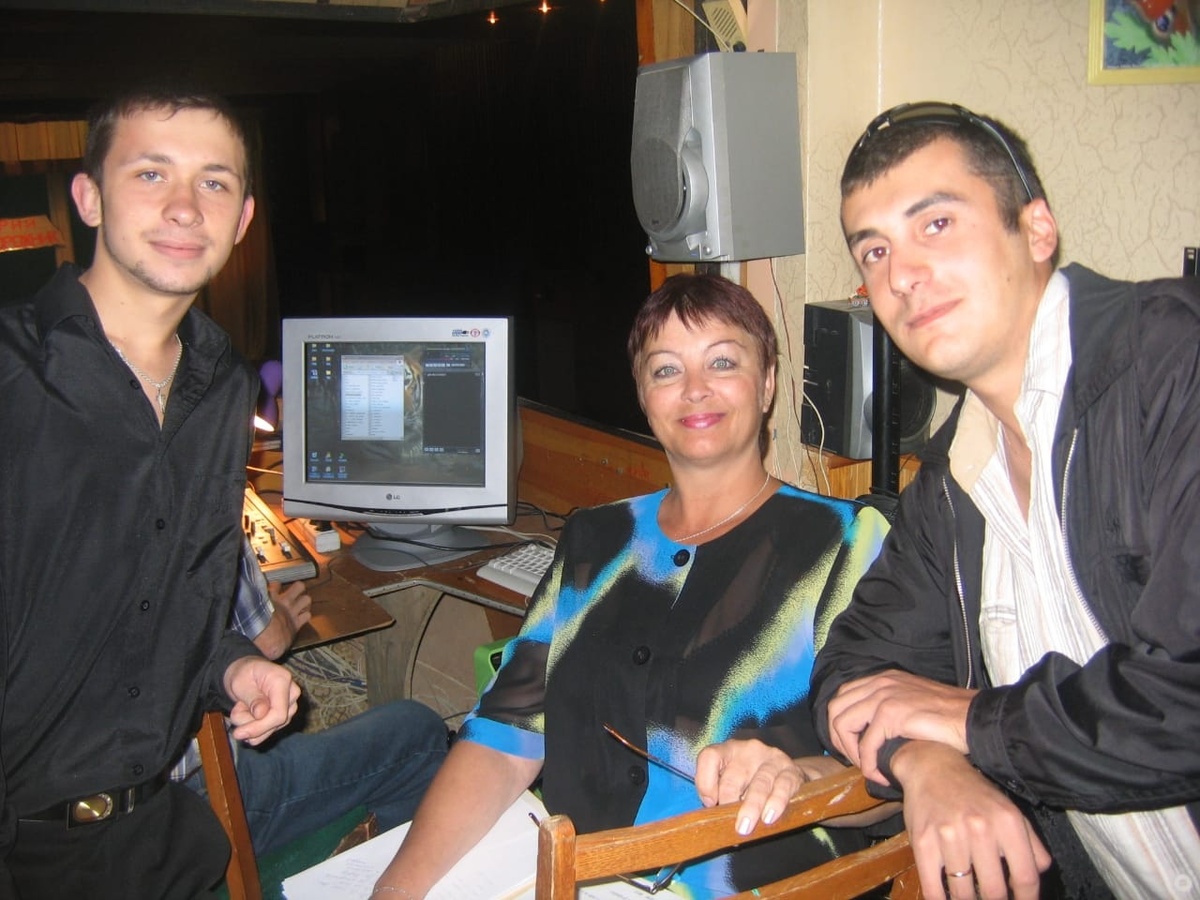 Автор с коллегами по работе в ДК