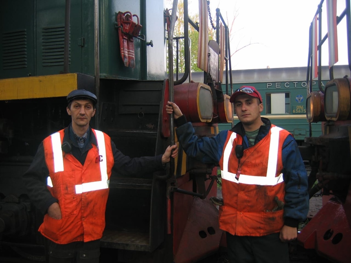 Автор с коллегой на смене. РЖД. Пассажирское Депо. Работа составителем поездов