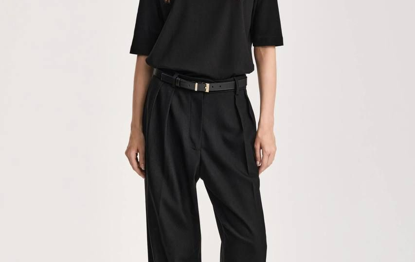 Думаете, чёрный всегда стройнит и делает образ дорогим? Вот почему это не так — и как носить его правильно