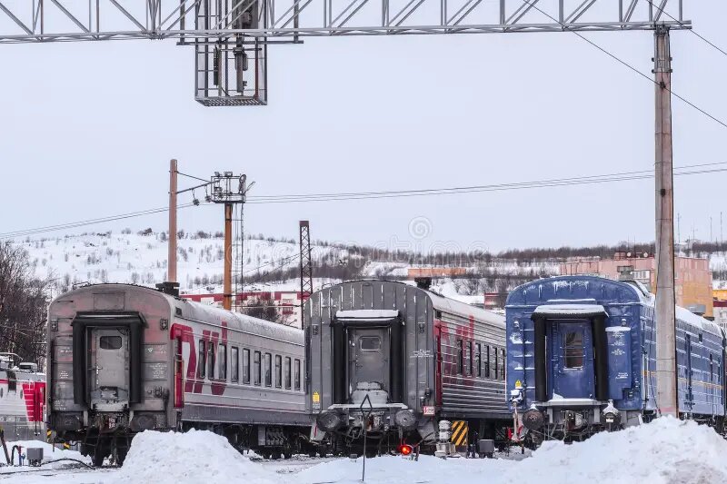 Поездf на стоянке в Мурманске
