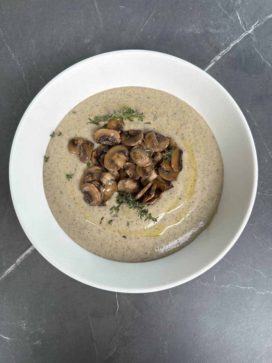 Грибной крем-суп на курином бульоне 