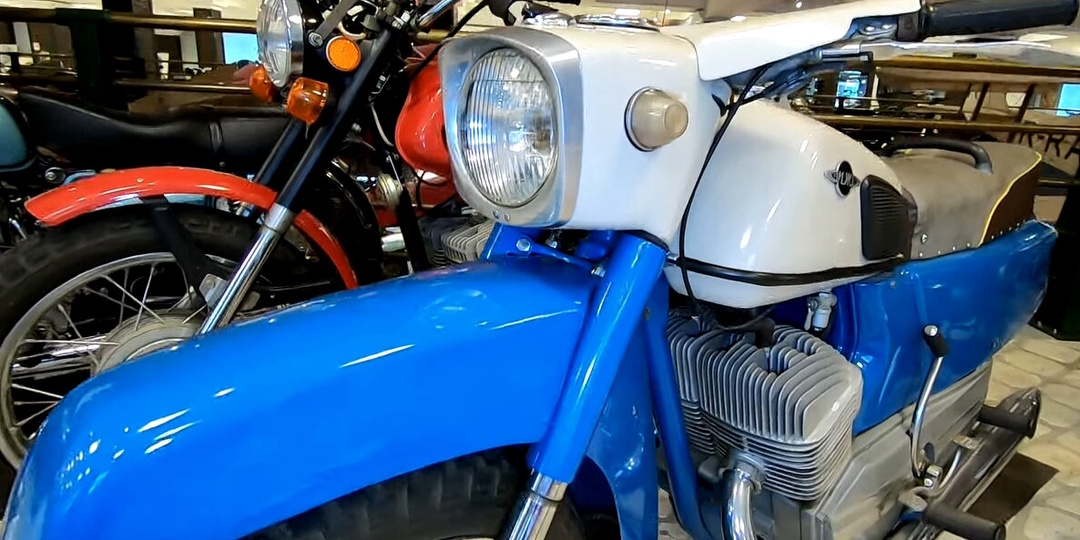 Дизайнерский прорыв или провал! Забытый мотоцикл ИЖ-555, родом из начала 60-ых годов (фото)