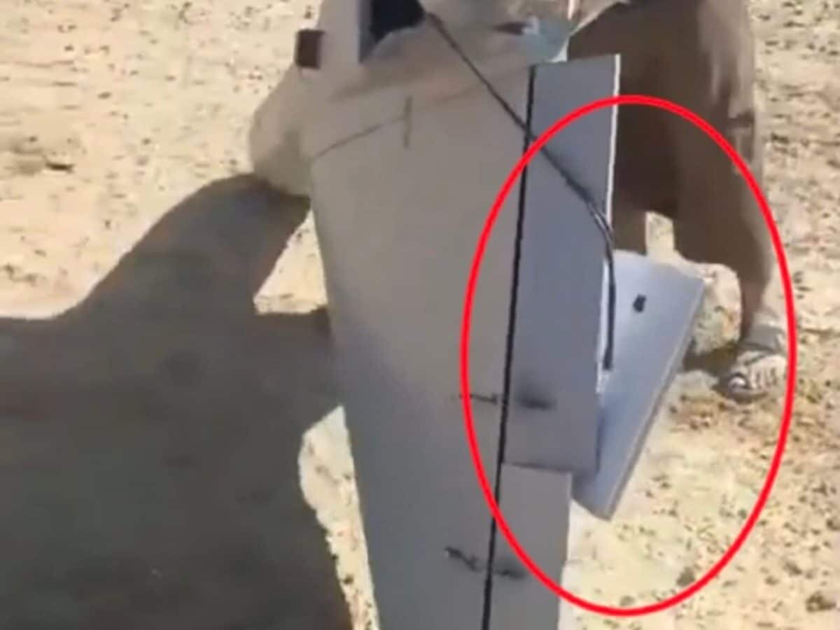    Скриншот видеозаписи с беспилотником LUCAS, предположительно упавшим в Ираке / © ImranSheik4500, соцсеть X