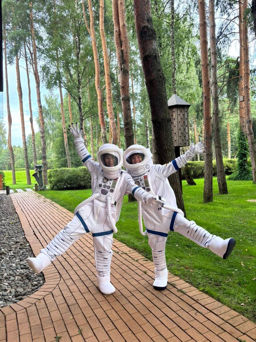 Аниматоры на день космонавтики