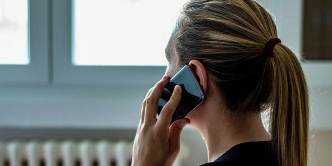 Какие банковские данные можно называть посторонним, а из-за каких вас ограбят