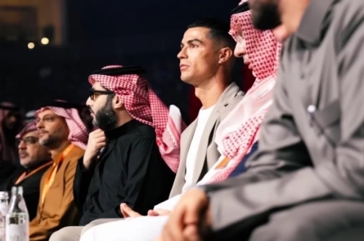    DM: Криштиану Роналду сбежал с Ближнего Востока после ответных ударов Ирана