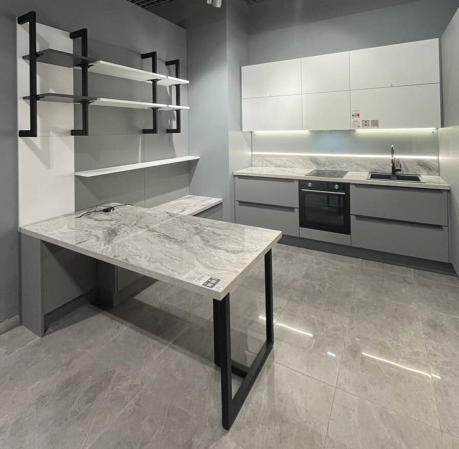 Выставочный вариант готового решения для кухни из магазина (фото из открытых источников в интернете)