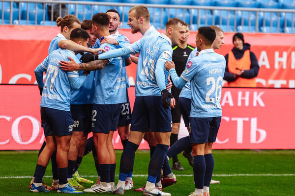 ПФК «Крылья Советов»   📷