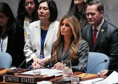    Мелания Трамп впервые в истории возглавила сессию Совбеза ООН, вызвав ажиотаж в зале