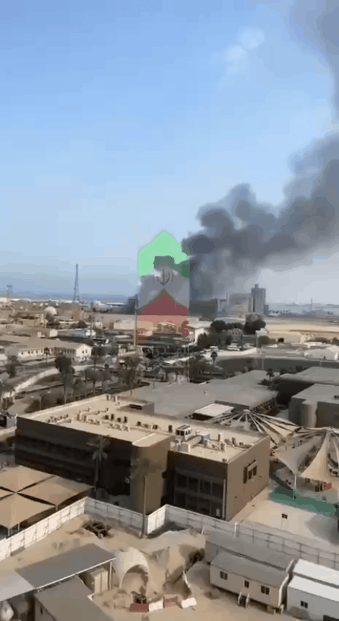    SHAHED-136 поразил РЛС США в Бахрейне. Видео: "Герань Цветущая"