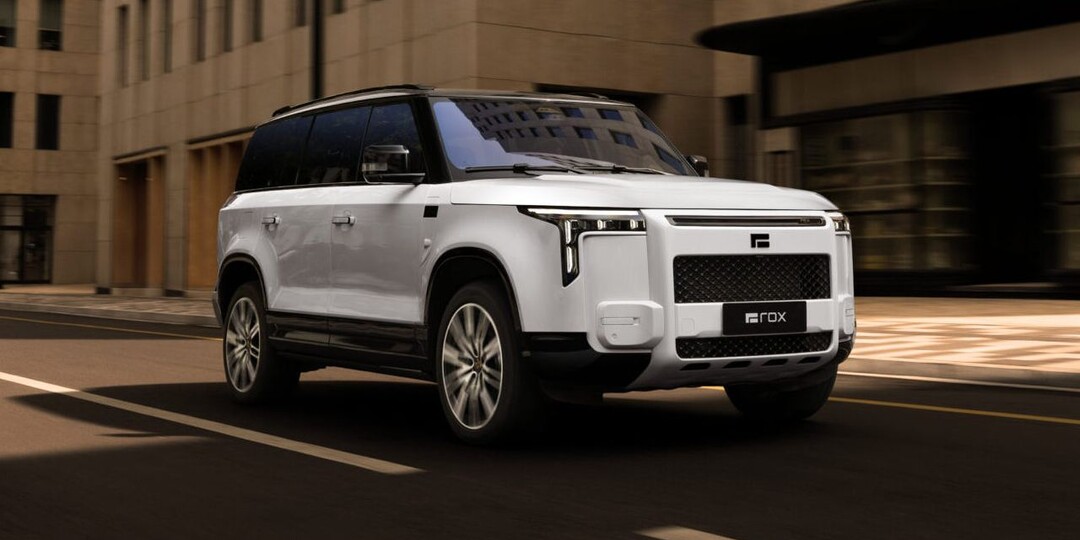 Бриллиант российской сборки: в России начались предпродажи нового внедорожника от художников Ferrari и Rolls-Royce