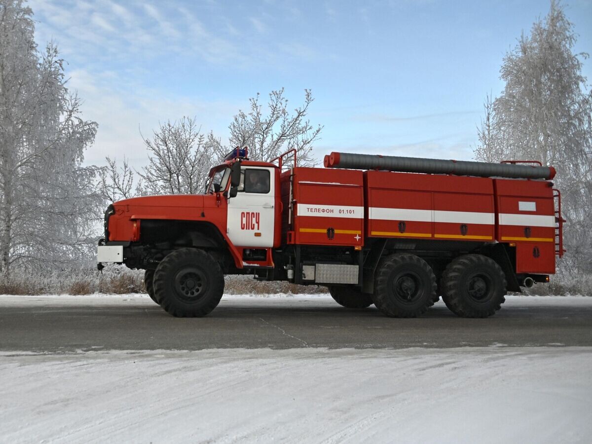    Автомобиль пожарной службы МЧС России | © РИА Новости / Алексей Мальгавко