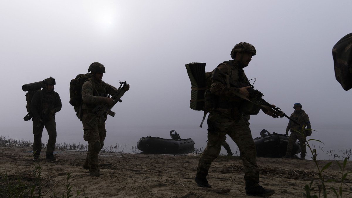    Украина Днепр украинские военные ВСУ АР