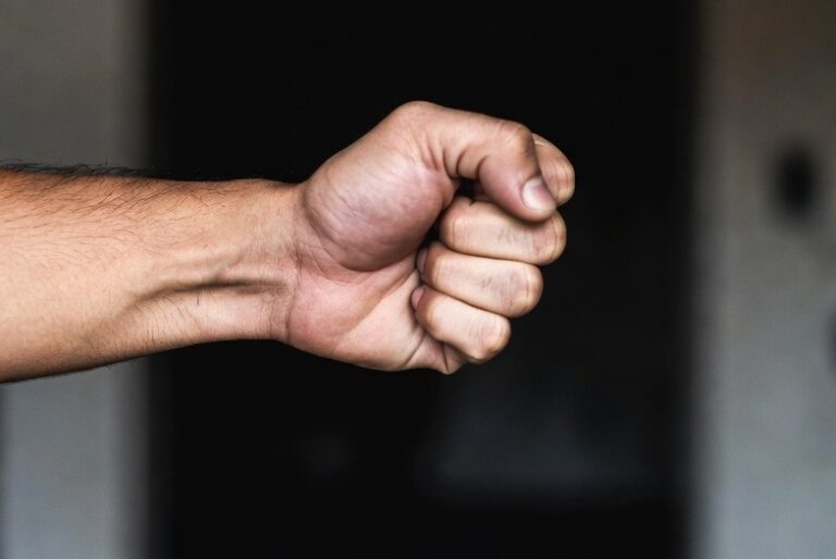    В Орске пьяный мужчина избил травматолога Оренбуржье