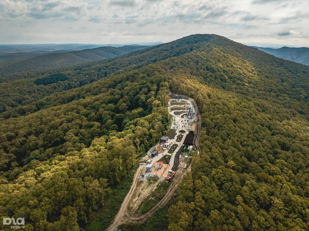 Вид на канатную дорогу в Горячем Ключе © Фото Евгения Таранжина, Юга.ру