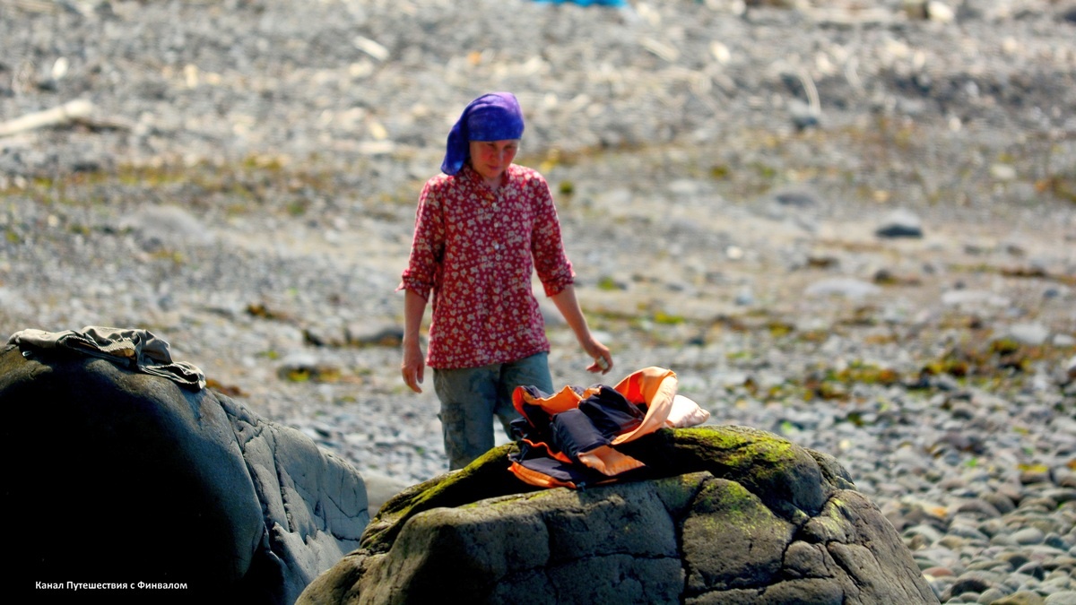 Одеваем спасжилеты. Пора отчаливать.