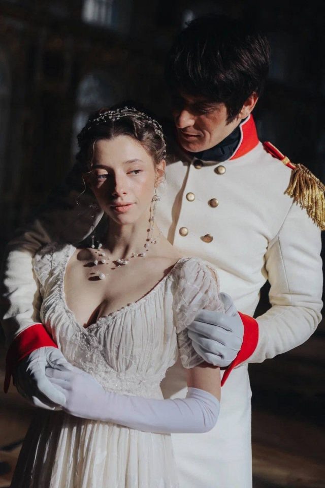    Полина Гухман и Станислав Бондаренко. Фото: @sarik_i_moryak / Telegram (https://t.me/sarik_i_moryak/1746?single)