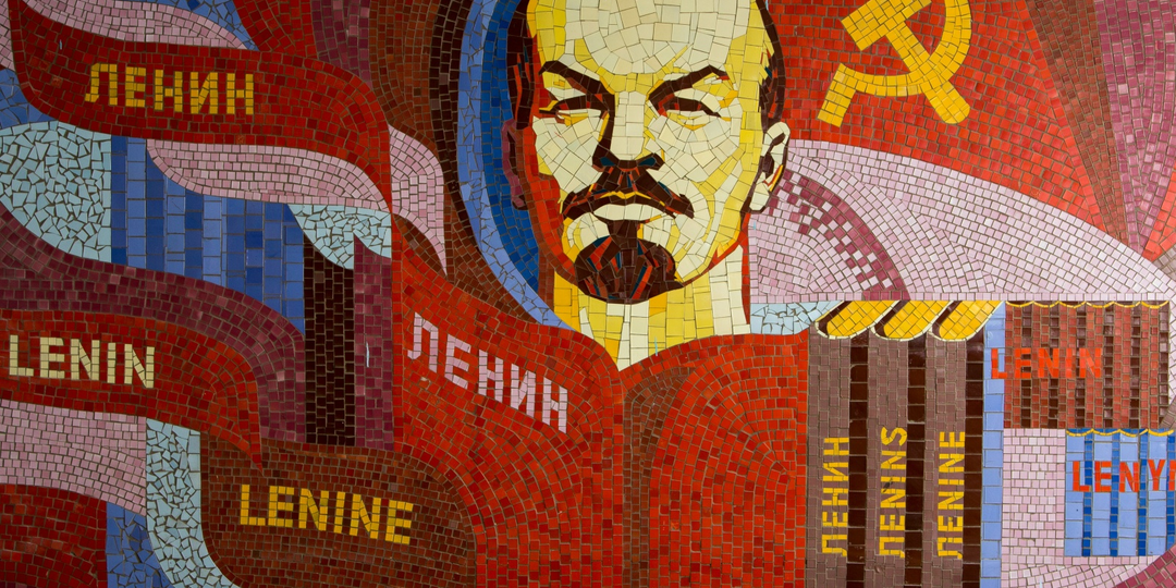 Как лучше пахать землю: руками или палкой-копалкой