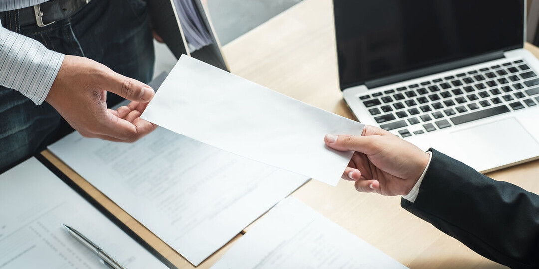 «98 тысяч рублей поражают»: в Госдуме возмутились цифрами средних зарплат по Росстату