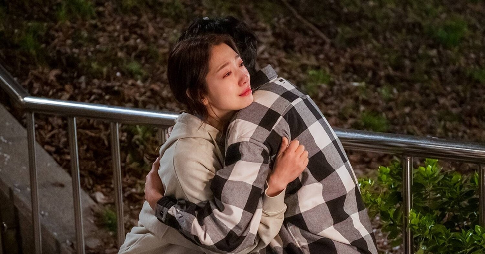 Дорама "Врачи в кризисе" 2024