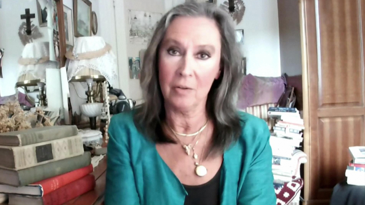    Интервью. Елена Кондратьева-Сальгеро