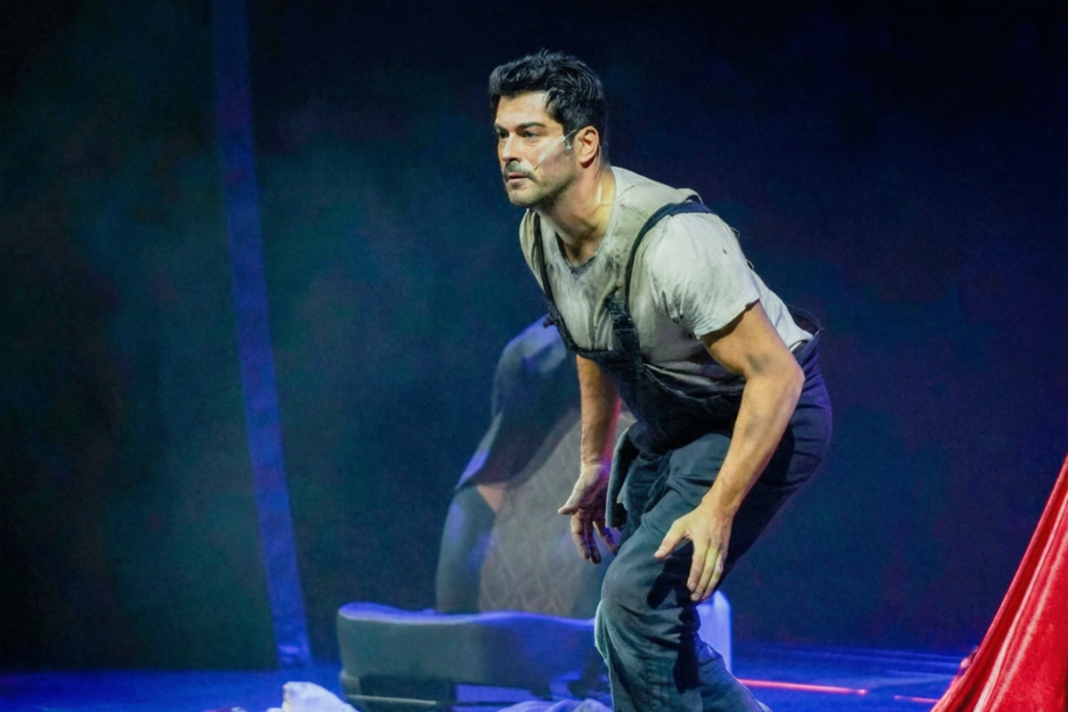 Бурак Озчивит