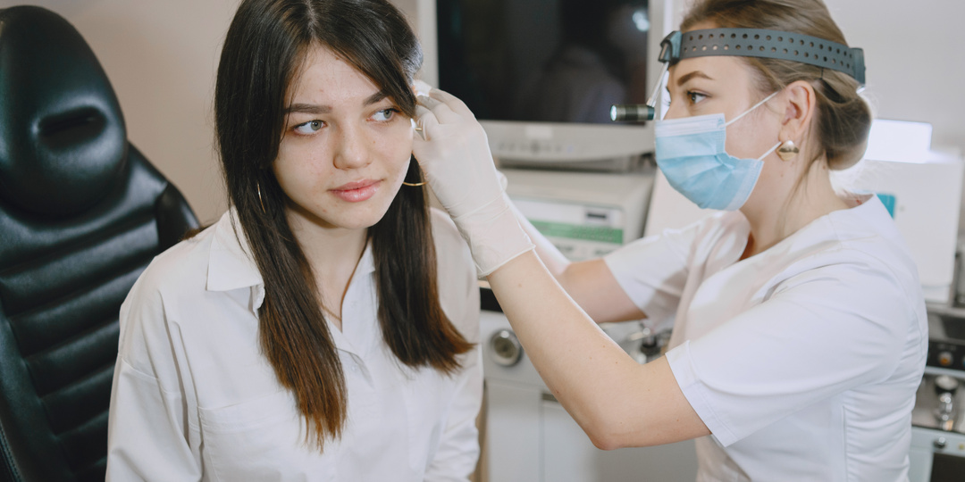 Врач Университетской клиники назвала основные правила профилактики тугоухости