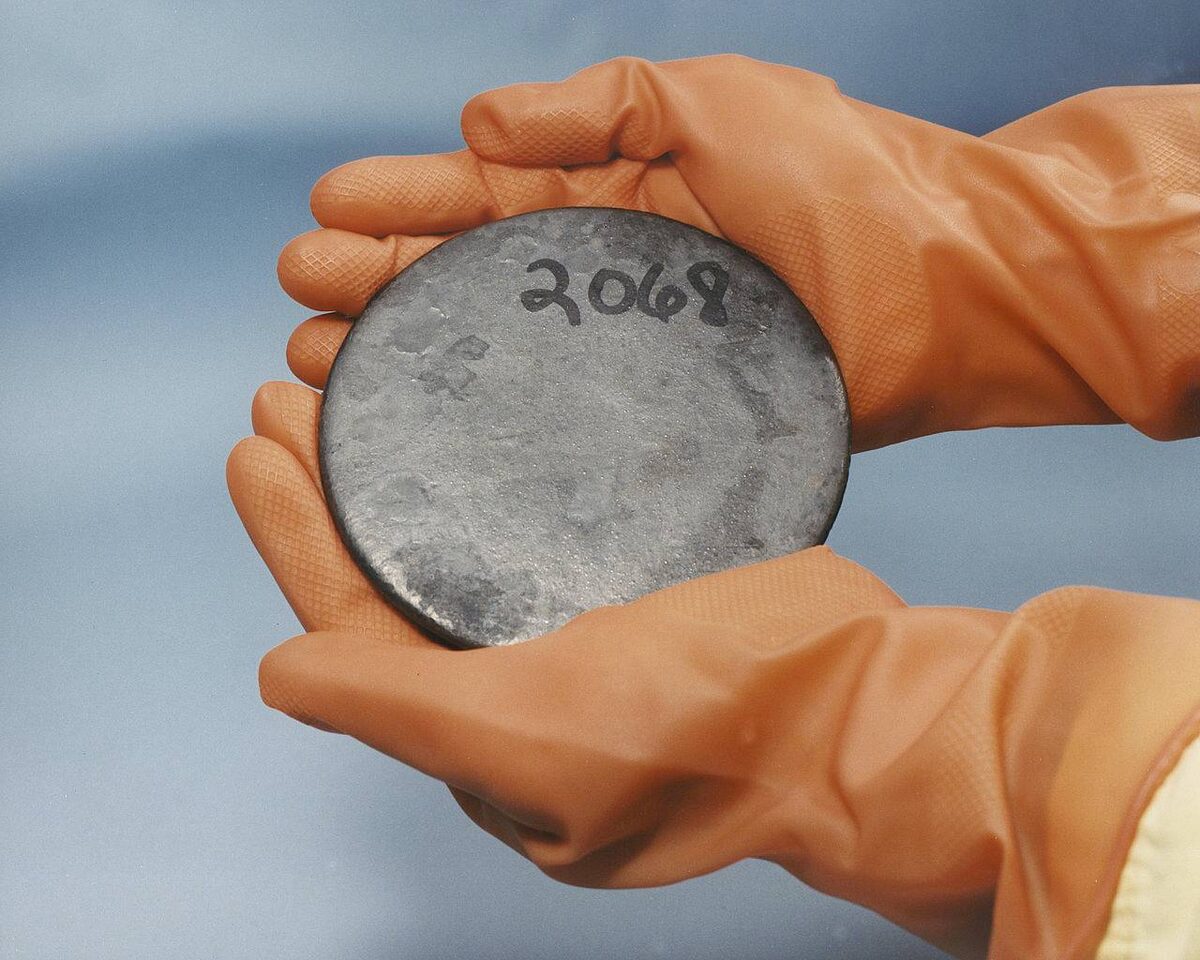     Образец урана   
web.em.doe.gov