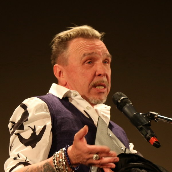     Гарик Сукачёв даст концерты на крупнейших площадках обеих столиц