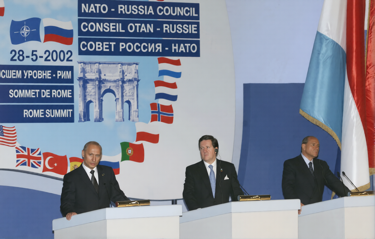 Путин и НАТО