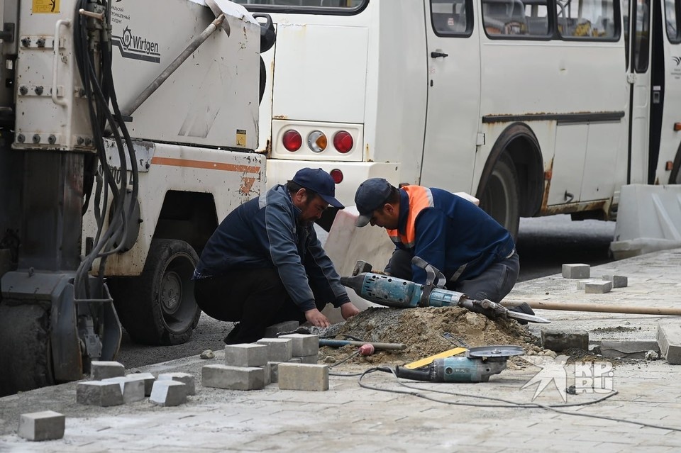    В Екатеринбурге за 5 лет отремонтировали более 100 километров дорог Ольга ЮШКОВА