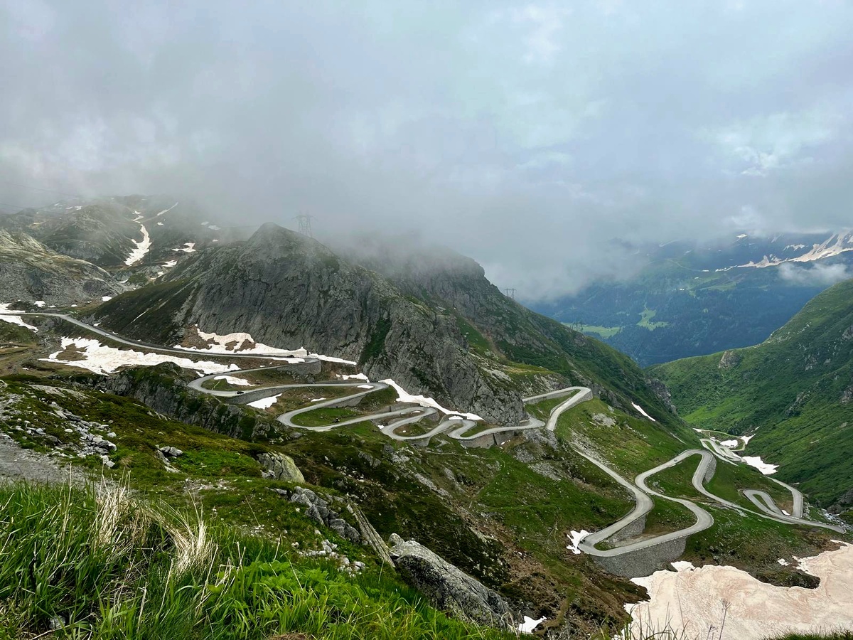 Альпийский серпантин.