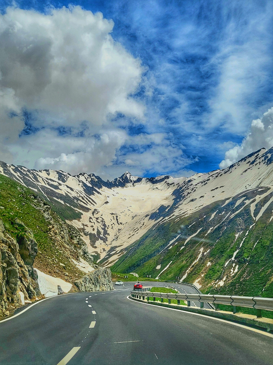 Поворот и спуск 