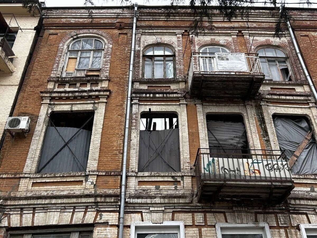    Внесенный в перечень ОКН дом в Ростове-на-Дону остался без крыши   rostovgazeta.ru