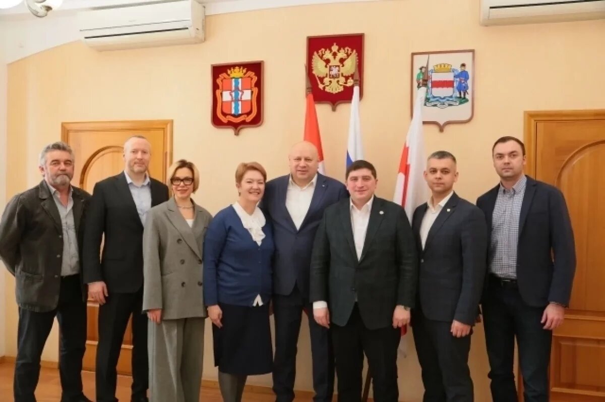    Мэр Омска обсудил с главой Нижнекамска перспективы сотрудничества городов