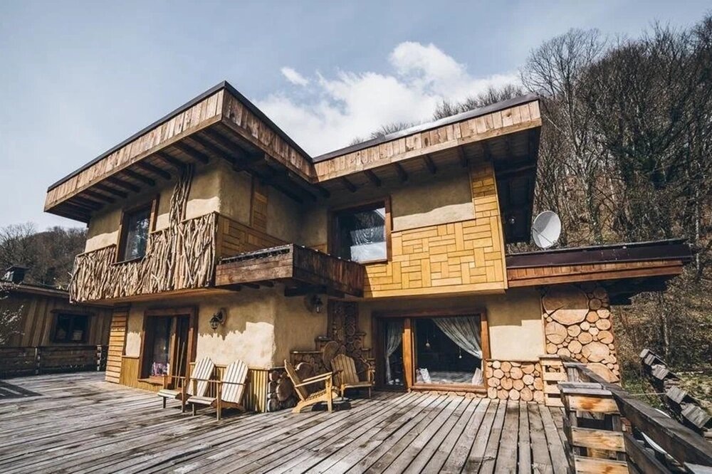 Кстати, при отеле есть хороший паб, который хвалят за хорошие блюда, большие порции и пиво из собственной пивоварни. Фото: гостиница Old Boys / Яндекс Путешествия