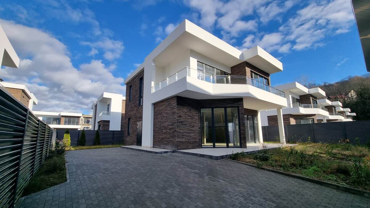 Уют у реки, Строительная компания По-Строй Сочи