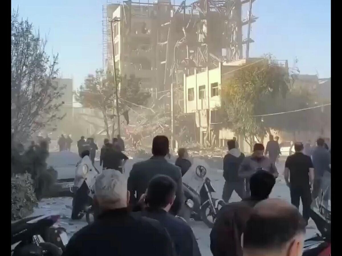    Офис Совета экспертов, выбирающего лидера Ирана, после атаки Израиля и США | © Соцсети