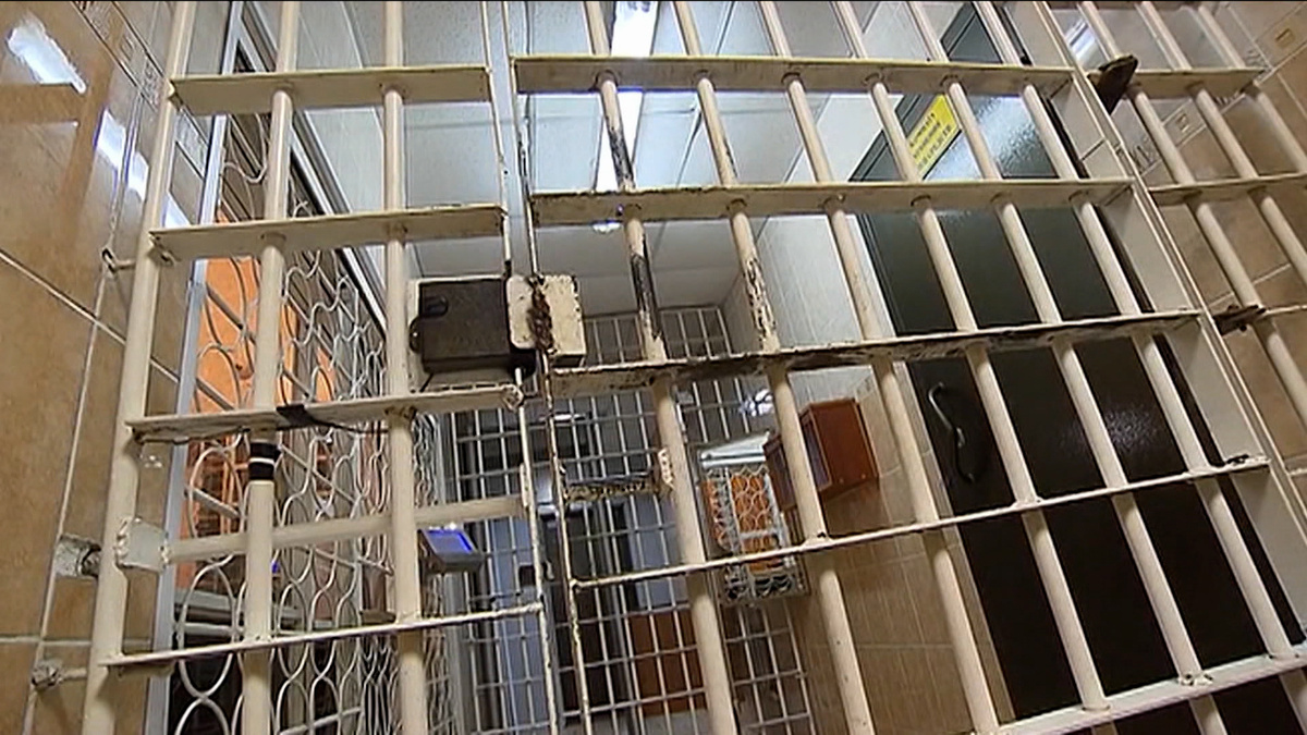    тюрьма СИЗО