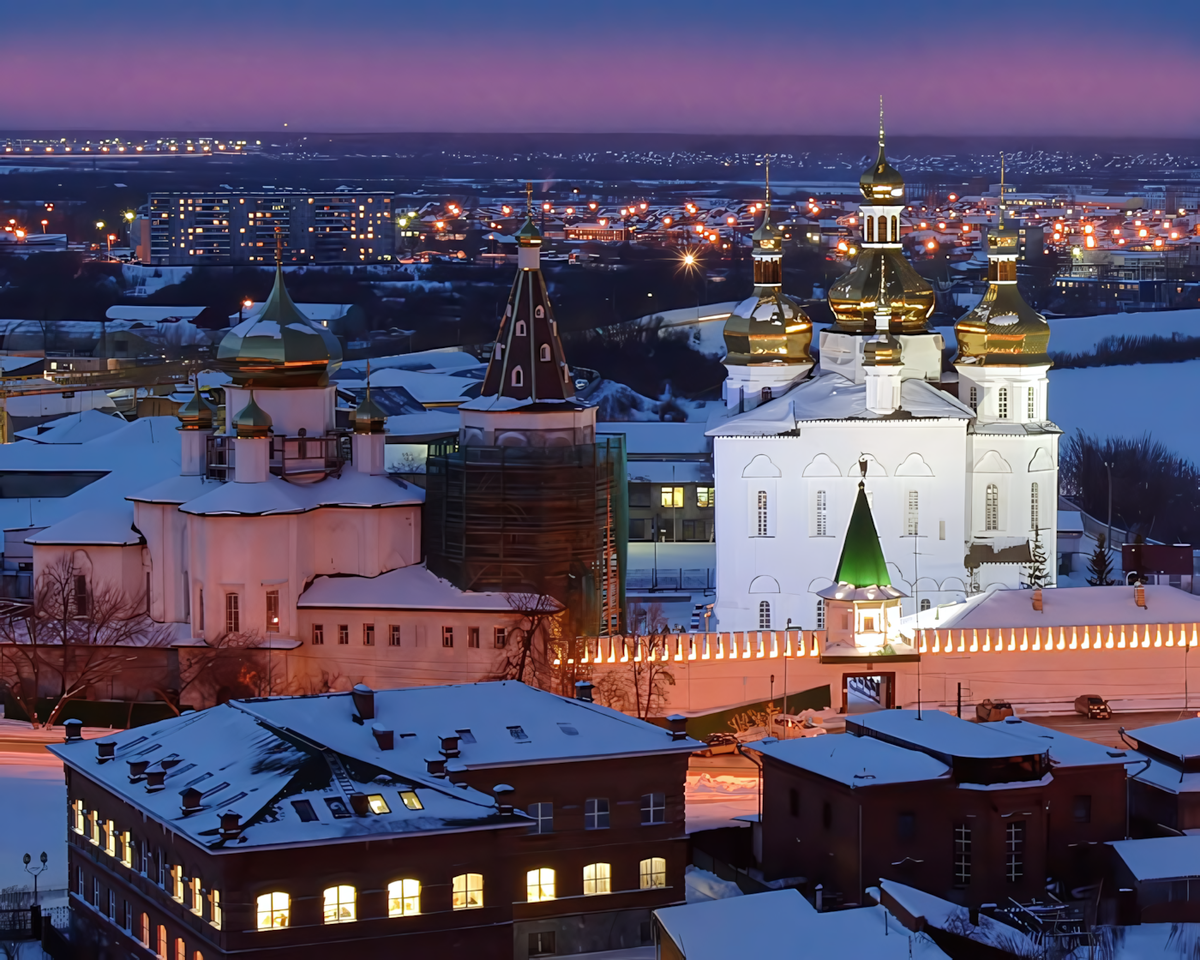 Свято-Троицкий монастырь является действующим монастырём и одним из старейших в Сибири. Его открыли в 1616 году, после революции его закрыли, а служение он возобновил в 1995-м. Фото: Пивоваров Игорь Николаевич / Wikimedia