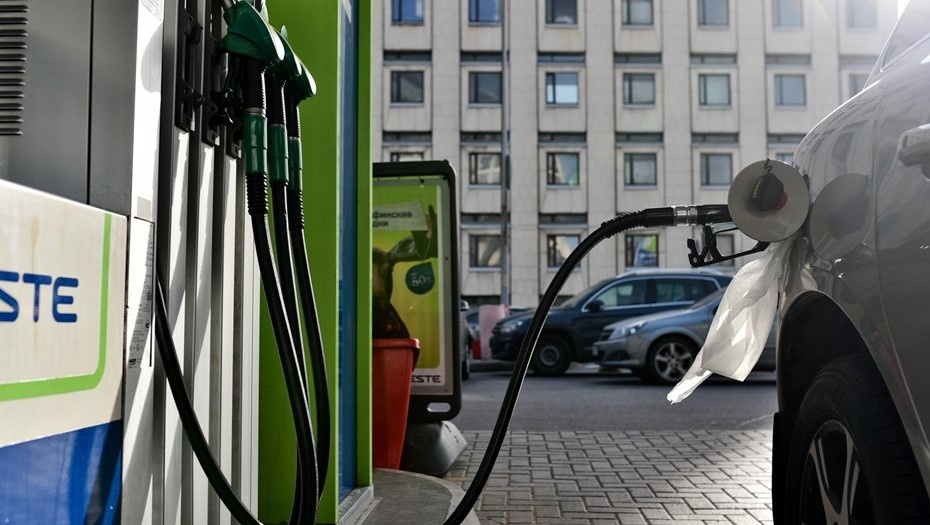    Цены на бензин на финских заправках превысили 2 евро за литр. Автор фото: Ермохин Сергей/"ДП"