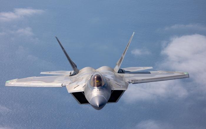 Обложка © Shutterstock / FOTODOM / ranchorunner