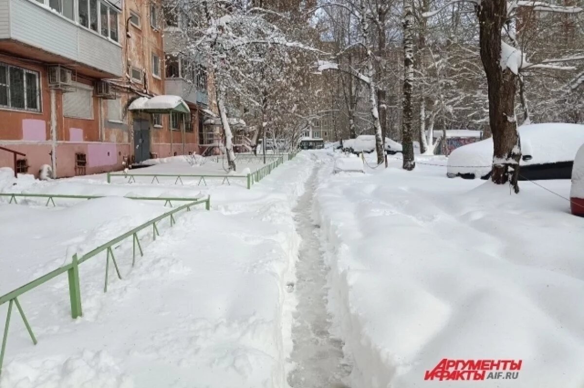    В Тверской области стремительно тают сугробы