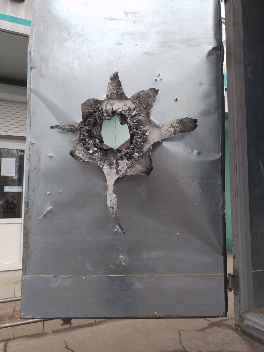    Машина Лугмедфарма попала под удар БПЛА по пути в Новодружеск