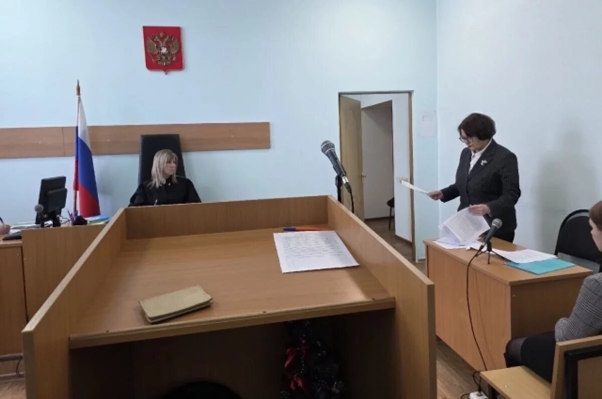    Тулячке вернули родительские права на четверых детей