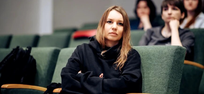    Екатерина Петрова литературный обозреватель дала интервью Полина Ковалёва