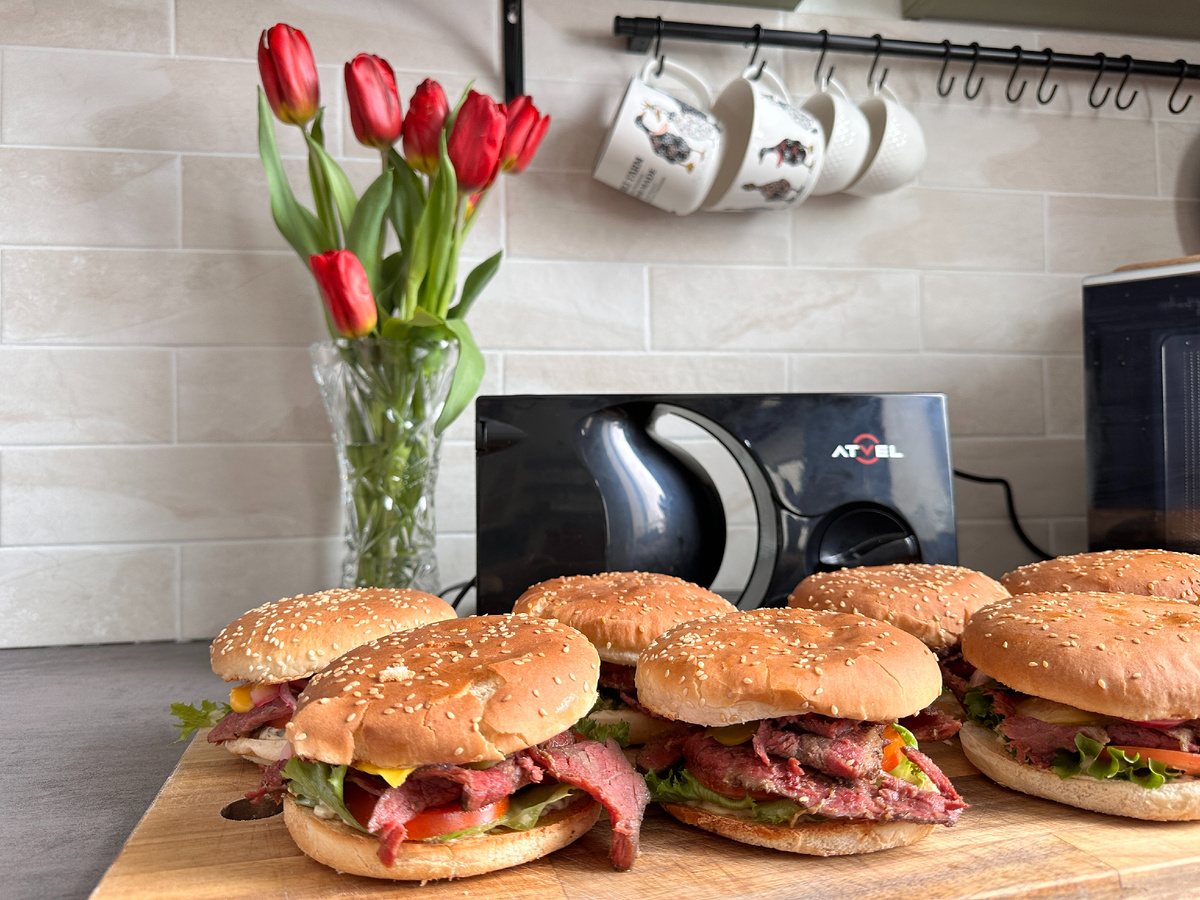 Такие бургеры любят даже дети!