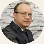 «С юри­ди­че­ской точ­ки зре­ния То­ка­рев ни­ка­ко­го от­но­ше­ния к ад­ми­ни­стра­ции го­ро­да Кур­ска не име­ет. По­это­му фир­ма «Ин­те­грал-строй», где око­ло 50% при­над­ле­жит жене То­ка­ре­ва, не име­ет от­но­ше­ния к го­род­ско­му со­бра­нию. Это по­ни­ма­ют юри­сты или по­ли­ти­ки, но на­се­ле­ние в тон­ко­стях не раз­би­ра­ет­ся. Но тема кон­флик­та ин­те­ре­сов и кор­руп­ции в Кур­ской об­ла­сти по-преж­не­му ак­ту­аль­на», — от­ме­ча­ет Дмит­рий Неча­ев.