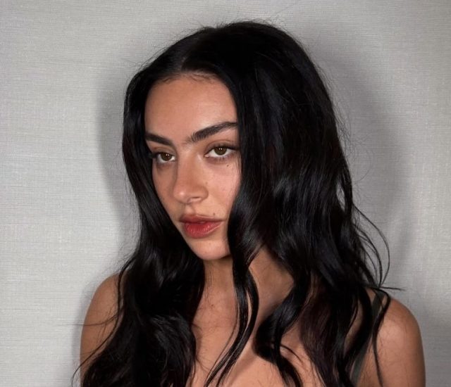    Charli XCX. Фото: @charli_xcx (Instagram*)